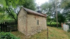pohled zezadu zleva