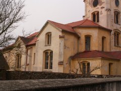 pohled zezadu zprava