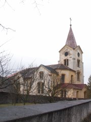 pohled zezadu zprava