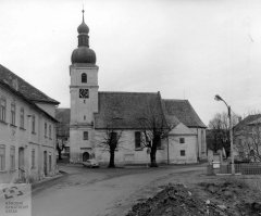 starší foto kostela