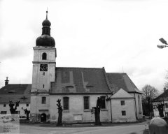 starší foto kostela