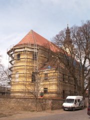 pohled zezadu zleva