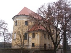 pohled zezadu zleva