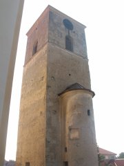 pohled zezadu zprava