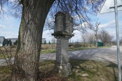 pohled zezadu zleva