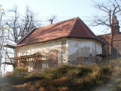 pohled zezadu zprava