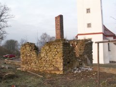 pohled zezadu zleva