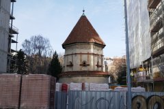 pohled zprava