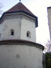 pohled zleva