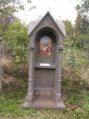 kaplička křížové cesty zepředu