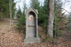 kaplička křížové cesty zepředu
