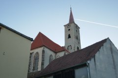 pohled zezadu zleva