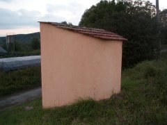 pohled zezadu zprava