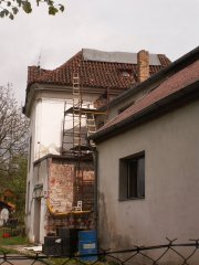 pohled zprava