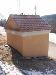 pohled zezadu zleva
