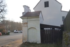 pohled zezadu zprava