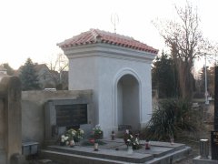 pohled zezadu zprava
