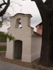 pohled zepředu zprava