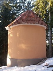 pohled zezadu zprava