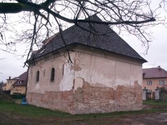 pohled zezadu zprava