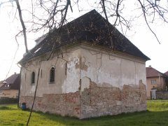 pohled zezadu zprava