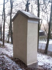 pohled zezadu zleva