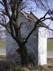 pohled zezadu zleva