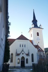 pohled zleva