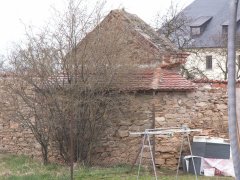 pohled zezadu zleva