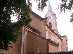 pohled zezadu zleva