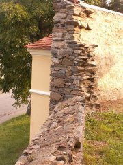 pohled zezadu zprava