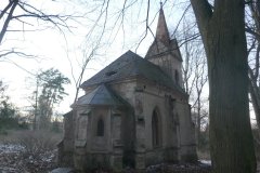 pohled zezadu zleva