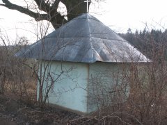 pohled zezadu zleva