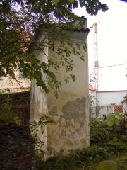 pohled zezadu zleva