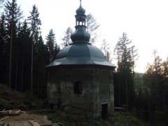 pohled zezadu zleva