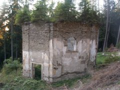 pohled zezadu zprava