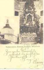 dobová pohlednice s motivem kostela a jeho interiéru