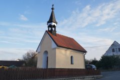 pohled zepředu zprava