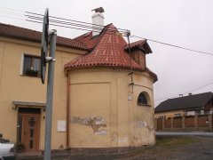 pohled zezadu zprava