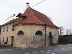pohled zezadu zleva