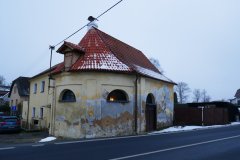 pohled zezadu zleva