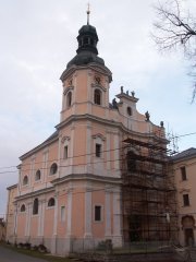 pohled zepředu zleva