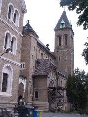 pohled zepředu zprava