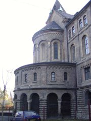 pohled zezadu zleva