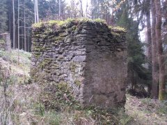 pohled zezadu zleva